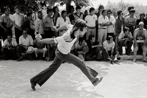 Jeu provençal, photographie de Hans Silvester, Marseille, années 1970