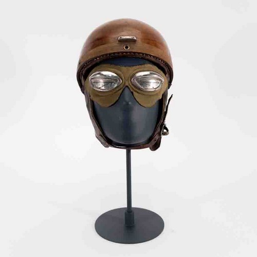 Casque et lunettes avec protection métallique de René Léonard