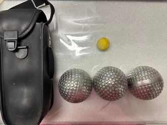 triplette de boules de pétanque du célèbre chanteur Henri Salvador