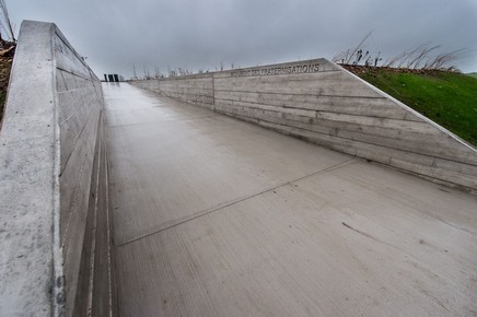 Le monument des fraternisations de Neuville-Saint-Vaast, près d’Arras (France).