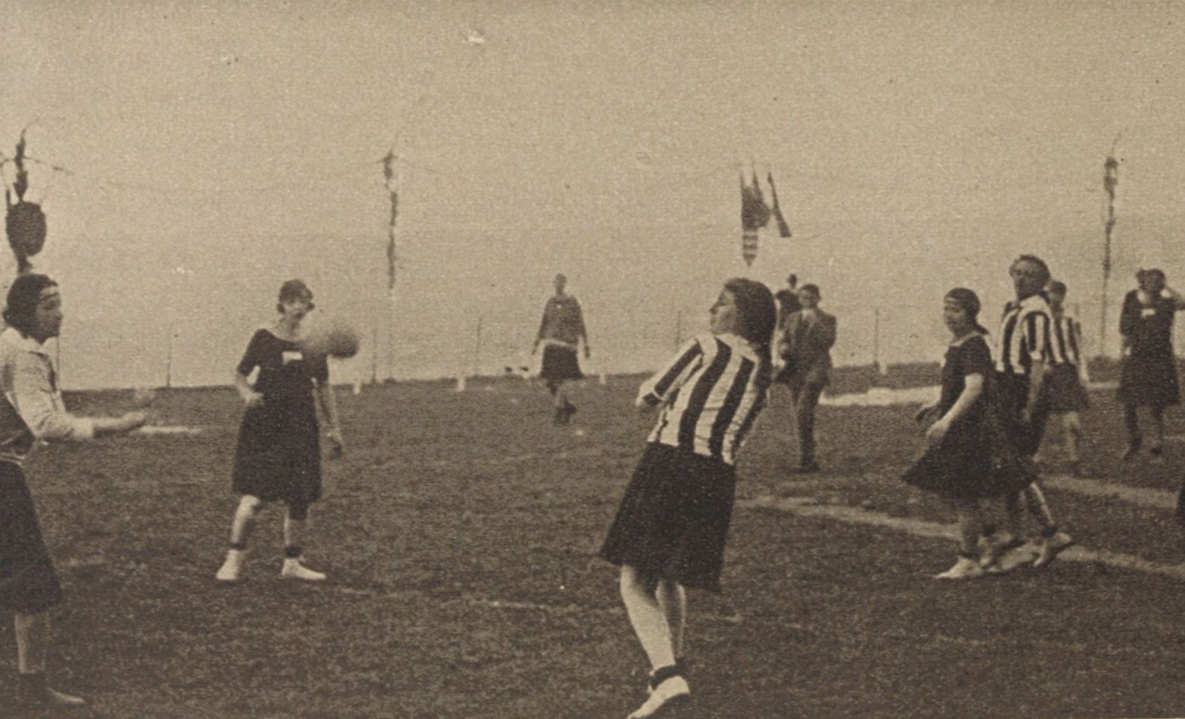 démonstration de Hazéna par une équipe tchèque en 1922